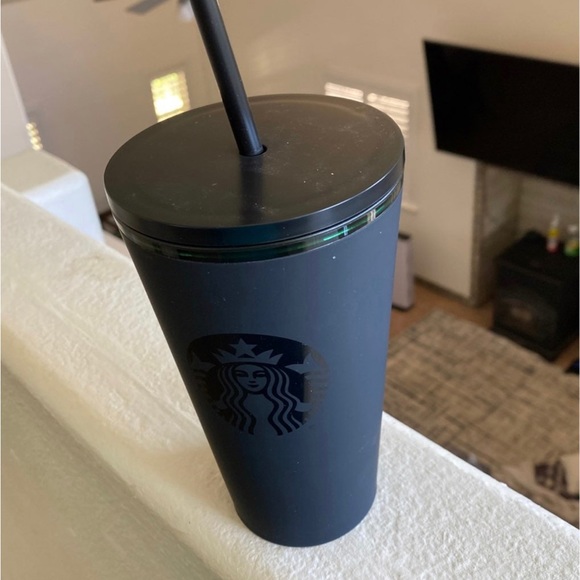 Starbucks cup - Picture 3 of 3